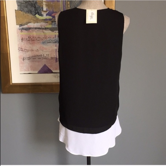 Beige By Eci Crepe Tie Front Combo Top - Picture 3 of 4